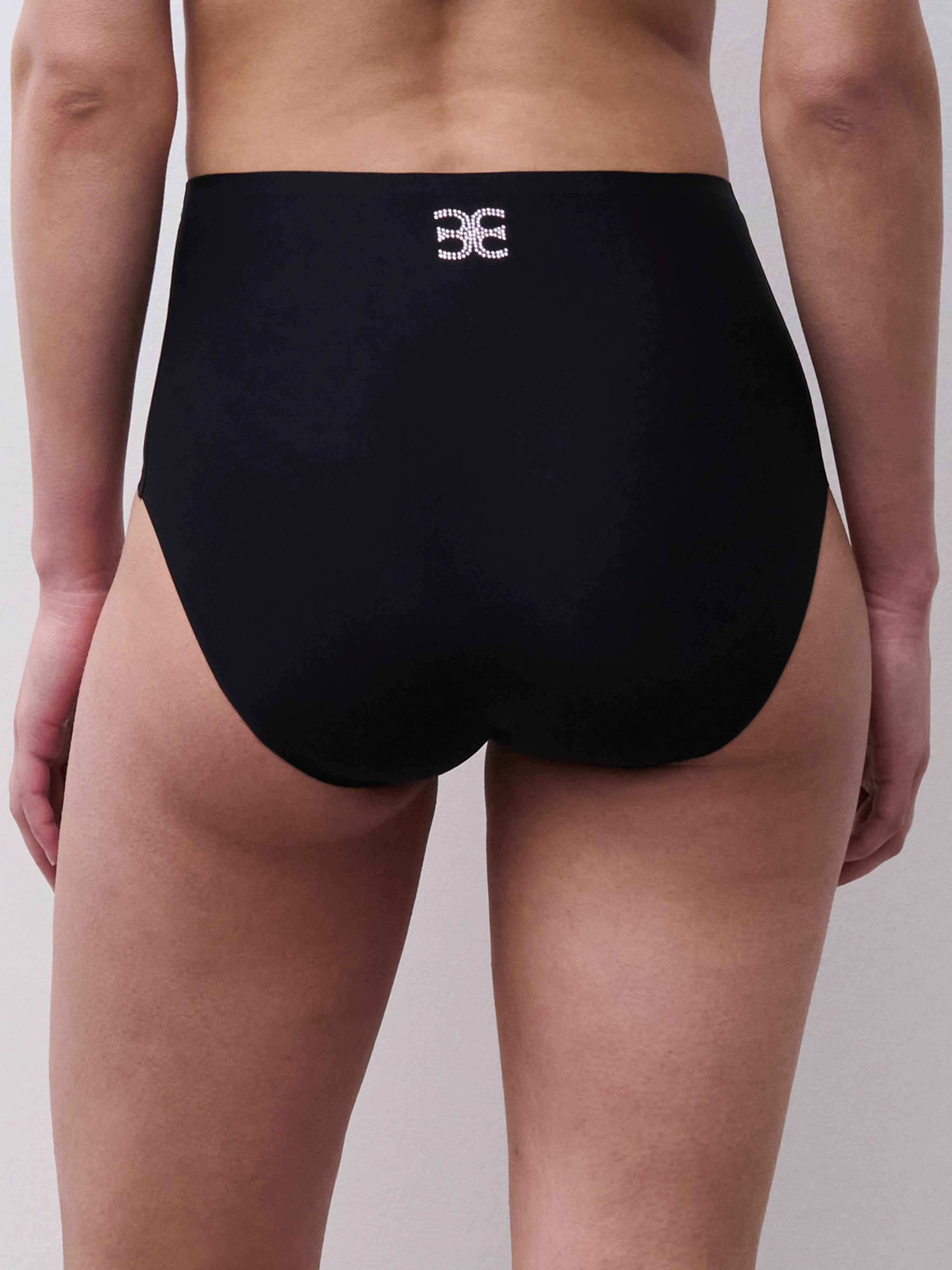 CHANTELLE SOFTSTRETCH Taillenslip Schwarz mit Glitzerstein
